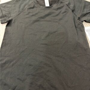 Lululemon swiftly tech